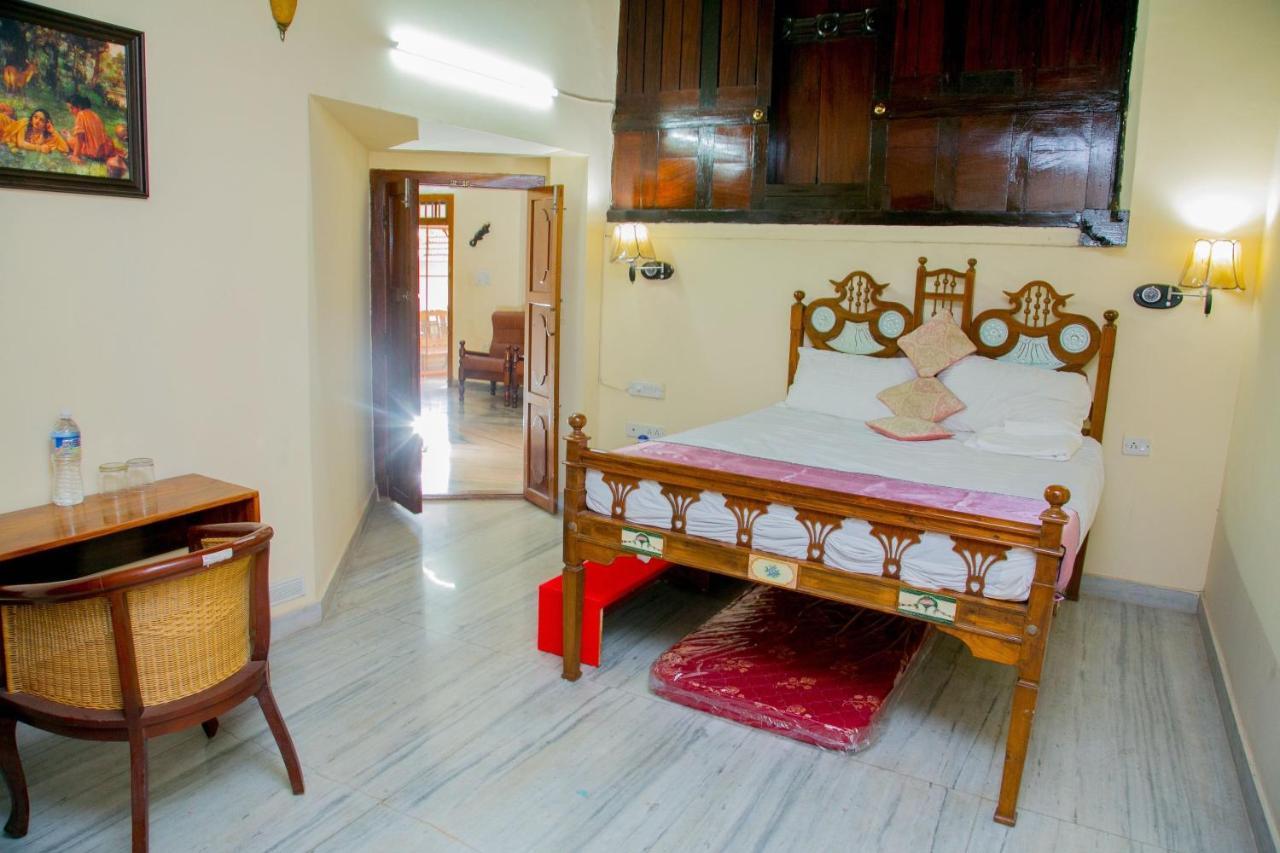 Trium Heritage Villa Chengannur Экстерьер фото